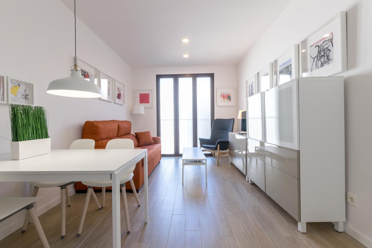 Apartments Madrina Valencia Exterior foto